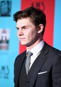 Эван Питерс (Evan Peters) FX's 'American Horror Story Freak Show' premiere screening at TCL Chinese Theatre (Hollywood, 05.10.2014) (25xHQ) 899792467400293