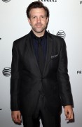 Джейсон Судейкис (Jason Sudeikis) Meadowland Premiere during 2015 Tribeca Film Festival at SVA Theater 1 (New York, 17.04.2015) - 20xHQ A30476467409625