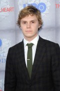 Эван Питерс (Evan Peters) The Normal Heart Premiere at The Writers Guild Theatre (Beverly Hills, 19.05.2014) (14xHQ) Aa8e15467403028