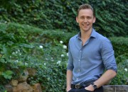 Том Хиддлстон (Tom Hiddleston) Attends a photocall for ‘Crimson Peak’ at Le Jardin de Russie in Rome, Italy, 28.09.2015 (89xHQ) 474117467416375