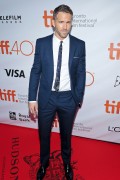 Райан Рейнольдс (Ryan Reynolds) Mississippi Grind Premiere during 2015 Toronto International Film Festival held at Roy Thomson Hall (Toronto, 16.09.2015) - 85xHQ 94cf38467414076