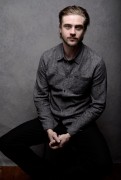 Бойд Холбрук (Boyd Holbrook) Sundance Film Festival Portraits by Jeff Vespa (2014) - 9xHQ Ce494c468126343