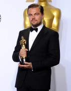 Леонардо ДиКаприо (Leonardo DiCaprio) 88th Annual Academy Awards at Hollywood & Highland Center in Hollywood, California, 28.02.2016 (9xHQ) 08fc12468365909