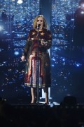 Адель (Adele) BRIT Awards 2016 in London, show, 24.02.2016 (79xHQ) 21bf1b468709891