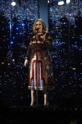 Адель (Adele) BRIT Awards 2016 in London, show, 24.02.2016 (79xHQ) 3e05af468709853