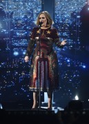 Адель (Adele) BRIT Awards 2016 in London, show, 24.02.2016 (79xHQ) 98fe01468709873