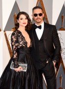 Том Харди (Tom Hardy) 88th Annual Academy Awards at Hollywood & Highland Center in Hollywood, 28.02.2016 - 15xHQ 1a458d468713245