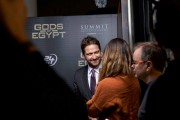 Джерард Батлер (Gerard Butler) 'Gods Of Egypt' N.Y. Premiere at AMC Loews Lincoln Square 13 in New York City (24.02.2016) - 35xHQ 754989468909563