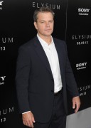 Мэтт Дэймон (Matt Damon) Premiere of TriStar Pictures' Elysium at Regency Village Theatre in Westwood (07.08.2013) (66хHQ) 098862468916061