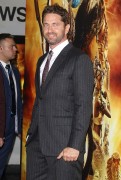 Джерард Батлер (Gerard Butler) 'Gods Of Egypt' N.Y. Premiere at AMC Loews Lincoln Square 13 in New York City (24.02.2016) - 35xHQ 493e92468910317