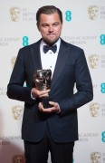 Леонардо ДиКаприо (Leonardo DiCaprio) EE British Academy Film Awards at the Royal Opera House (London, 14.02.2016) (148xHQ) Dd519d468913746