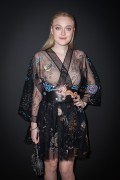 Dakota Fanning - Страница 4 95480a470687002