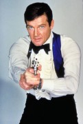 Джеймс Бонд. Агент 007: Живи и дай умереть / James Bond: Live and Let Die (Роджер Мур, 1973) 57e97f470743615